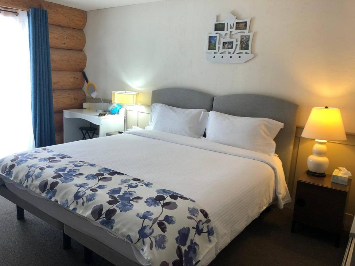 Cariboo Log Guest House Lac La Hache Екстериор снимка